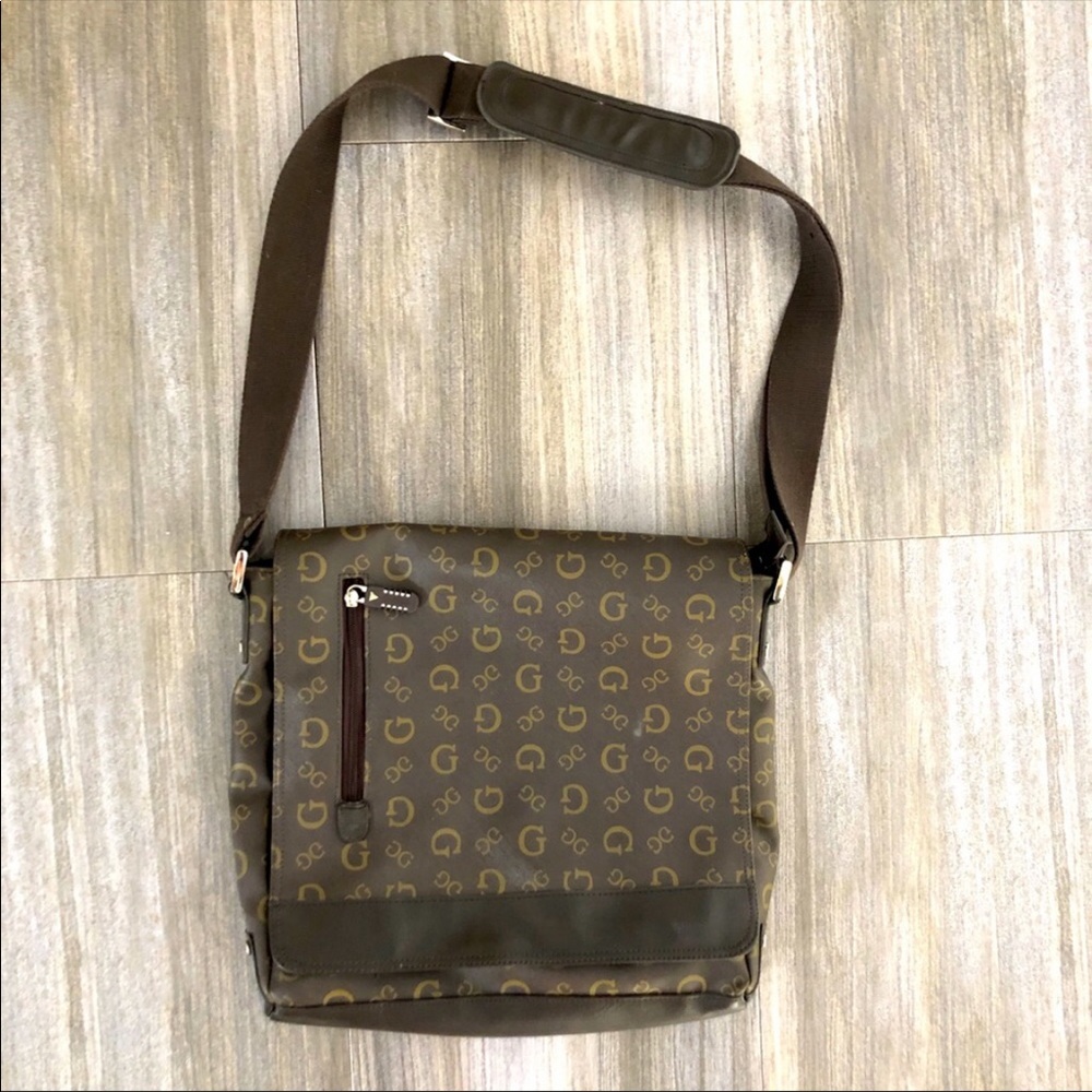 🛍 3/$30 GUESS satchel bag